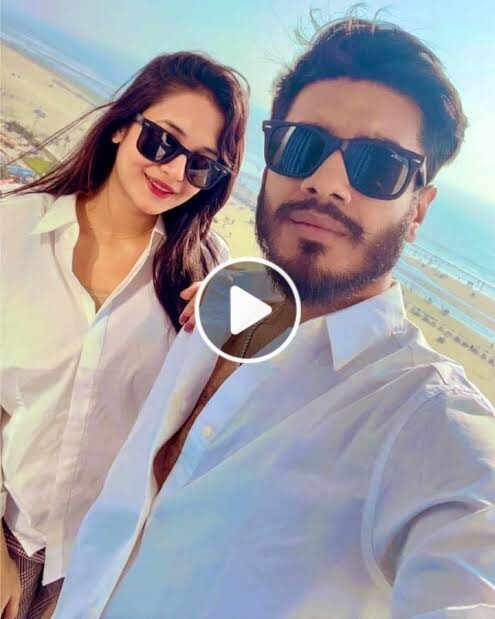 Anamika Oyshe Viral with Alvee